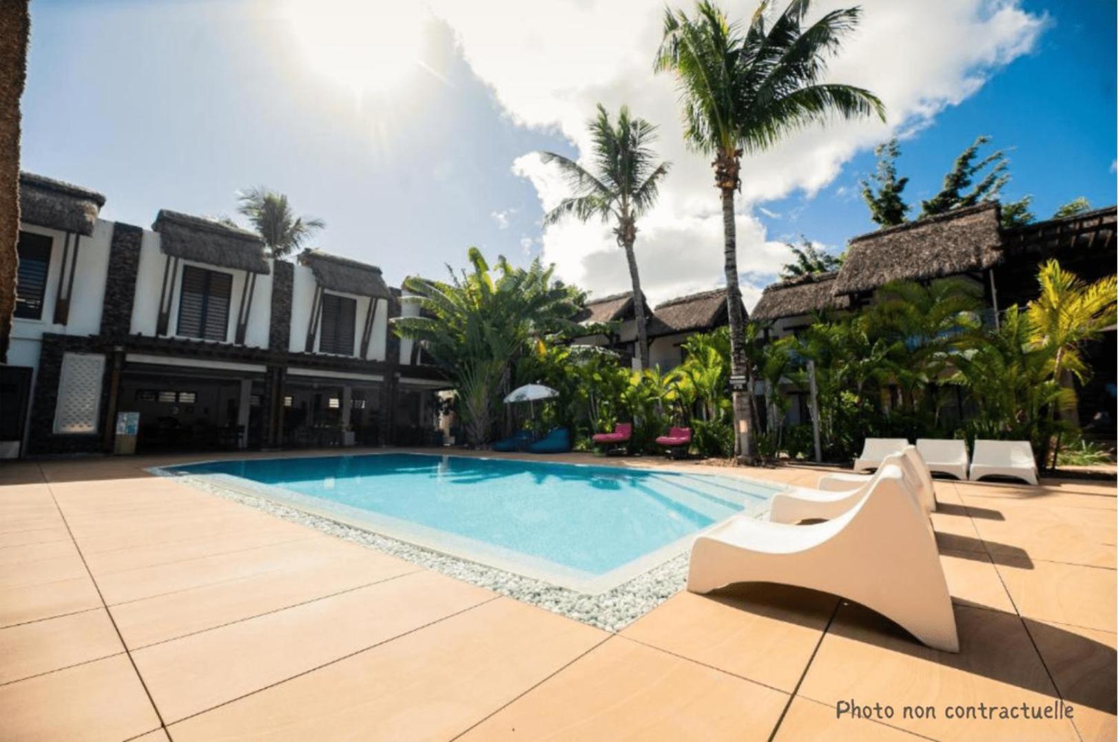 Toparadis Hotel